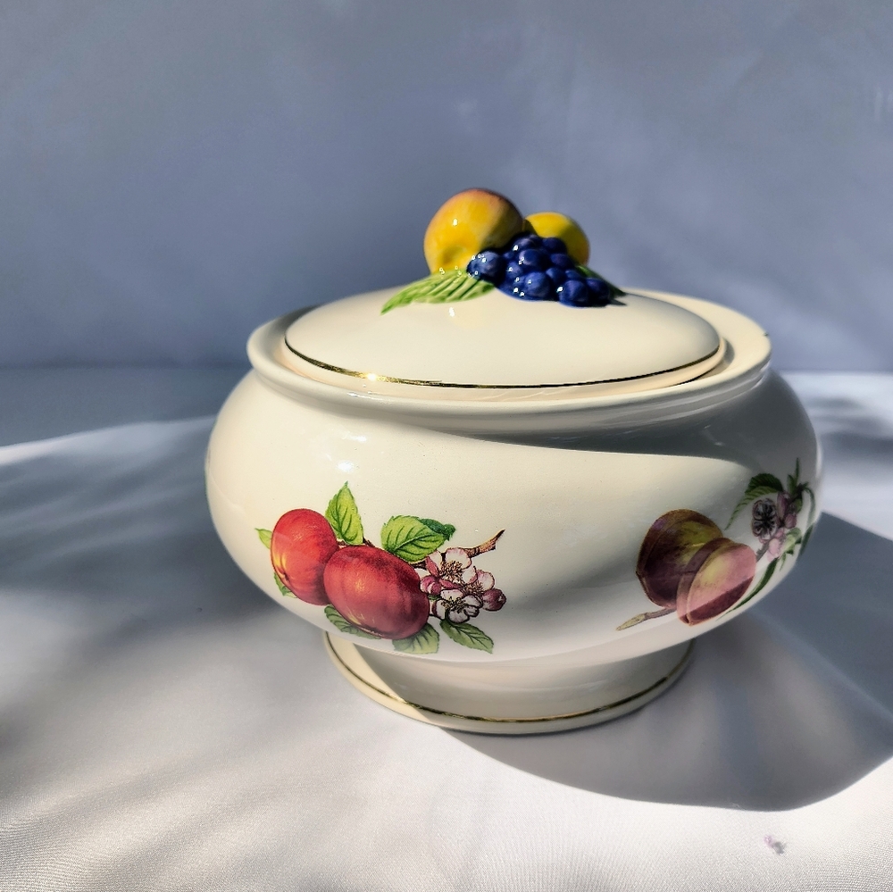 Teleflora gift vintage 1980's fruit themed covered dish with lid and fruit knob